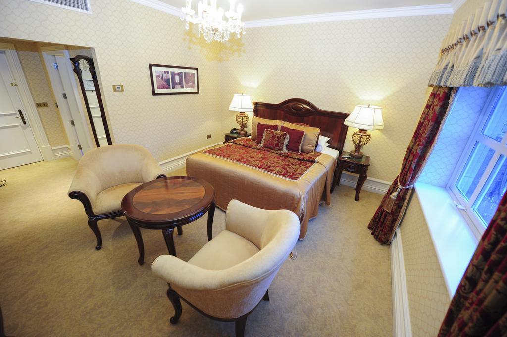 Kilronan Castle Hotel & Spa Ballyfarnon Værelse billede